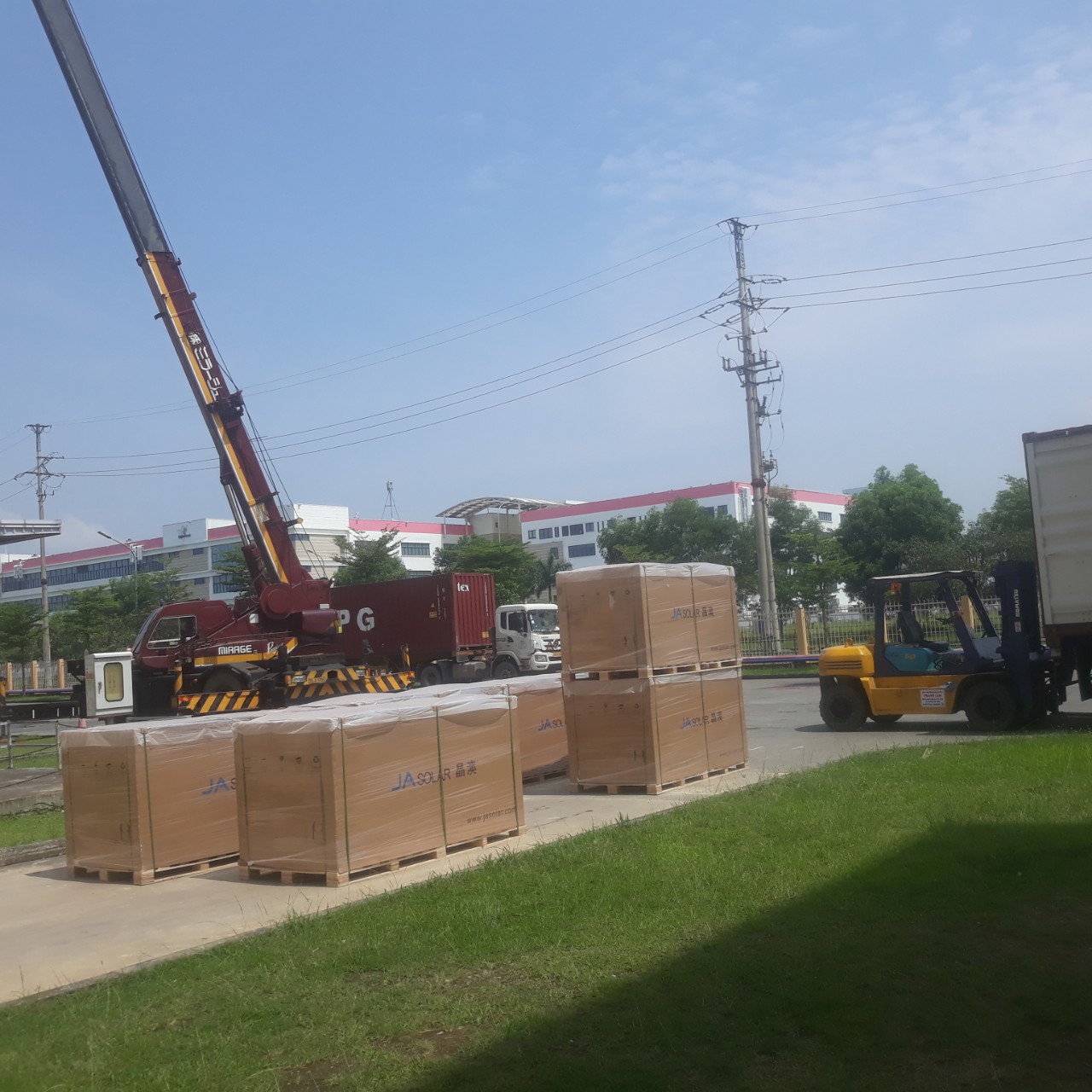 Thuê xe cẩu tại Dương Kinh Hải Phòng