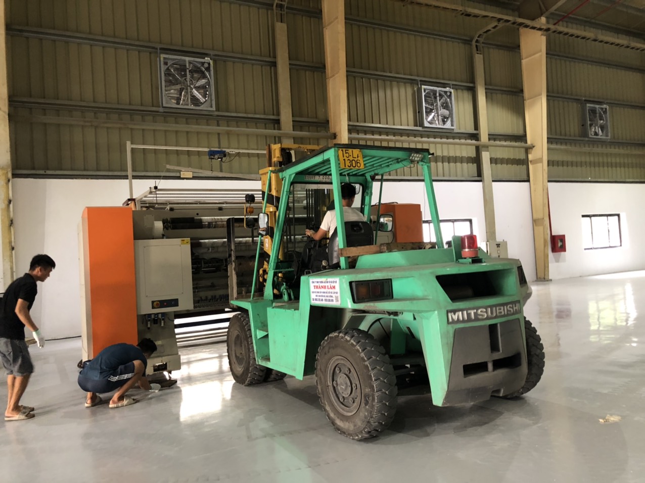 Thuê xe nâng tại quận Dương Kinh Hải Phòng