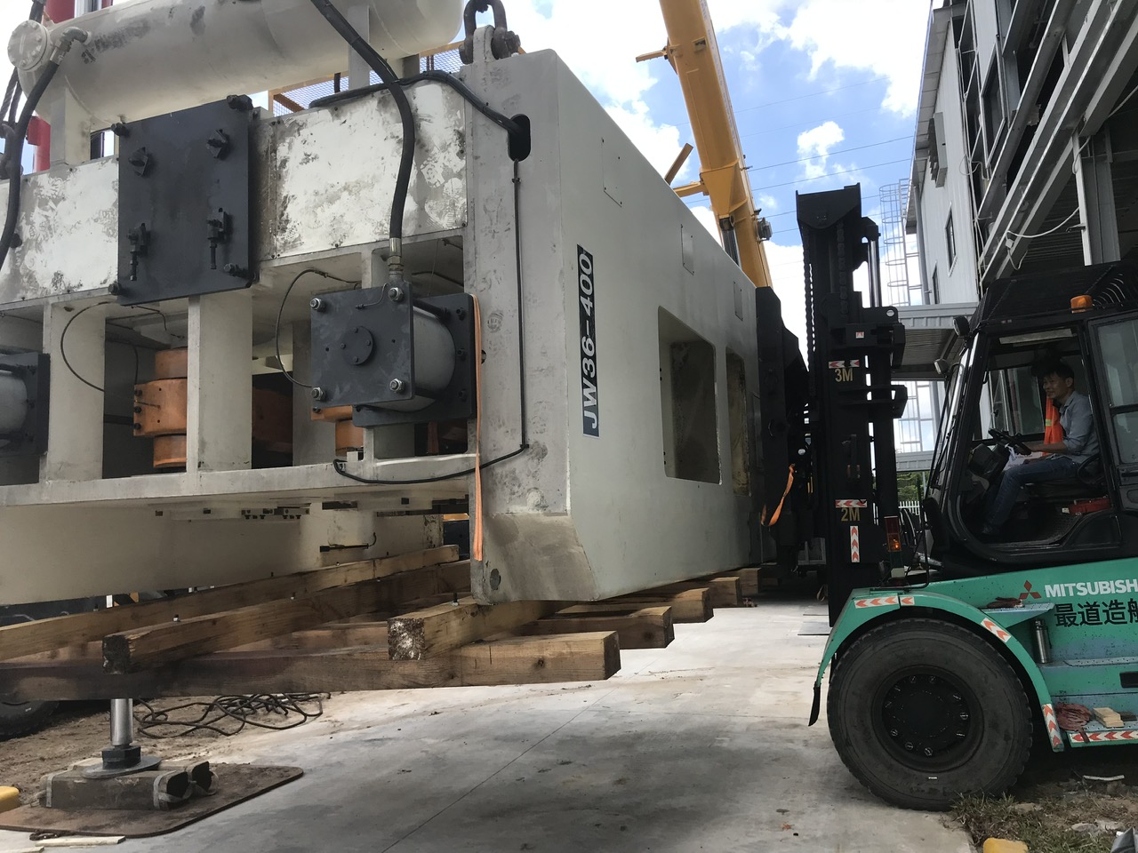 Dịch vụ thuê xe cẩu tự hành giá rẻ Hải Phòng