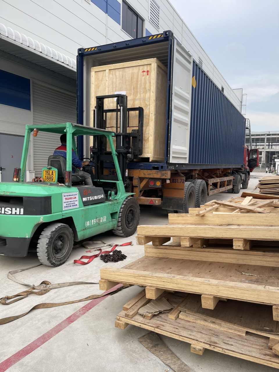 Cho thuê xe nâng tại vsip Hải Phòng