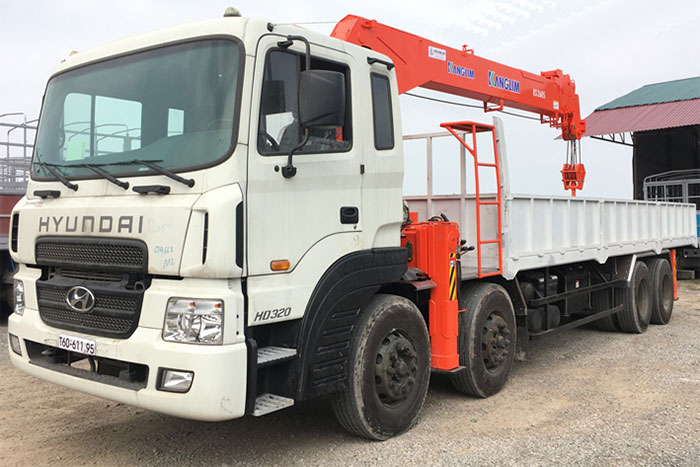 Thuê xe cẩu dài hạn cho công trình tại Hải Phòng