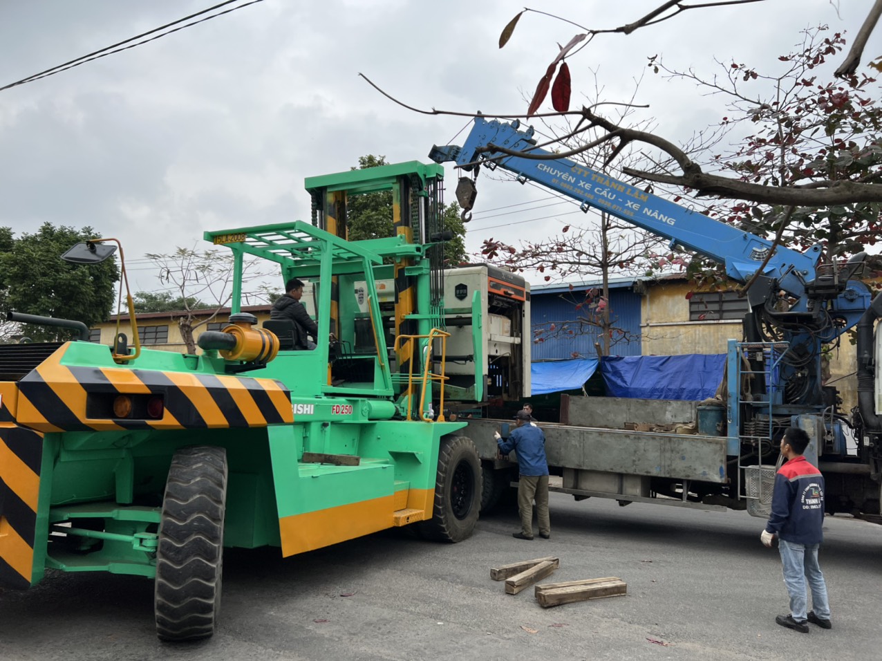 Thuê xe cẩu tại kiến Thụy Hải Phòng